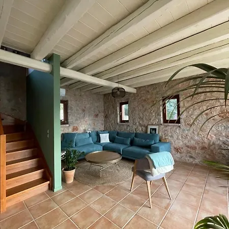 Villa La Perchee Leonidio