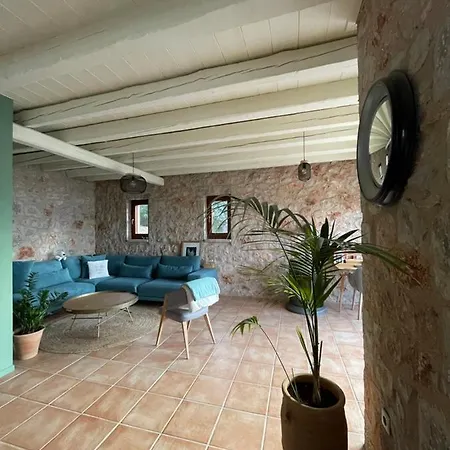 La Perchee