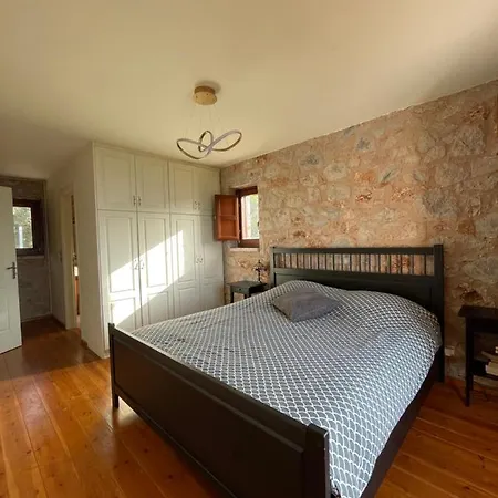 La Perchee Villa *